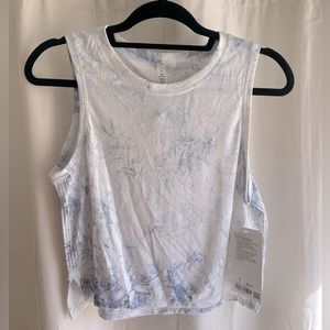 NWT Lululemon “Train to be Tank” // size small // white with blue tie dye